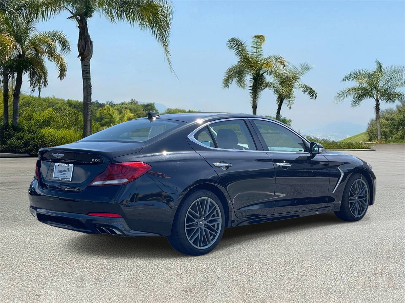 Used 2019 Genesis G70 2.0T Advanced RWD image 4