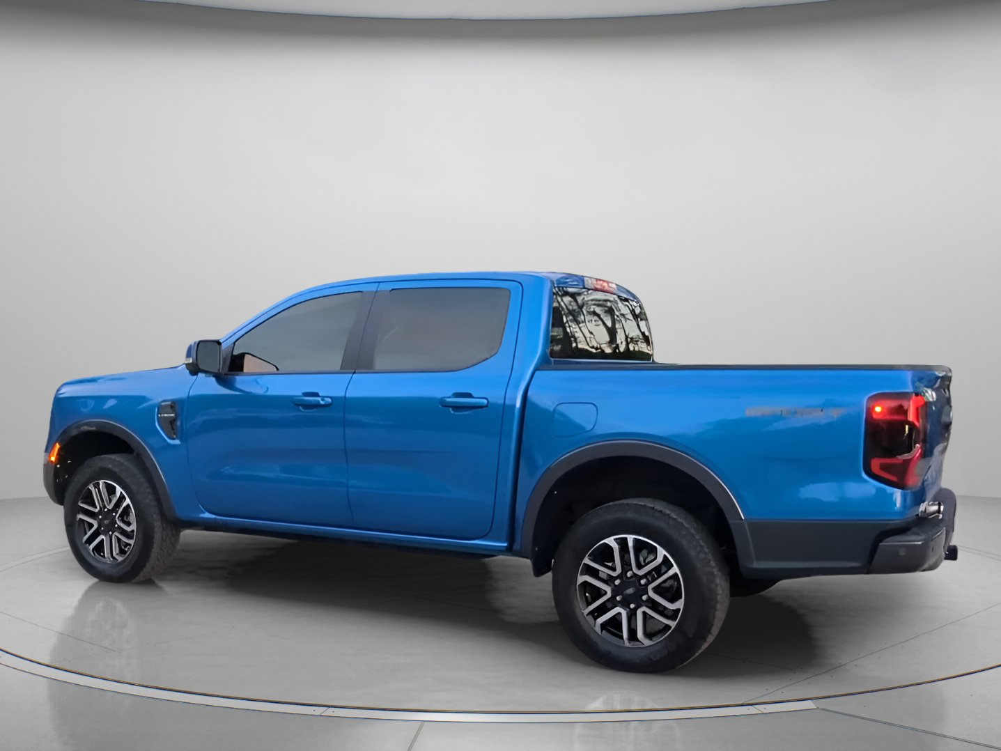 Used 2024 Ford Ranger Lariat w/ Trailer Tow Package RWD image 16
