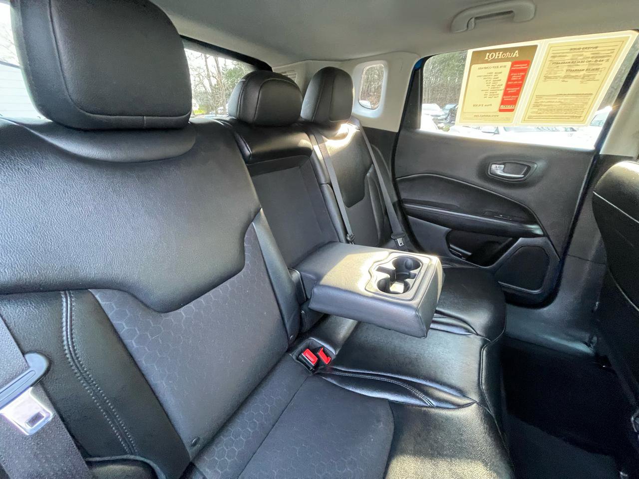 Used 2018 Jeep Compass Latitude AWD/4WD image 21