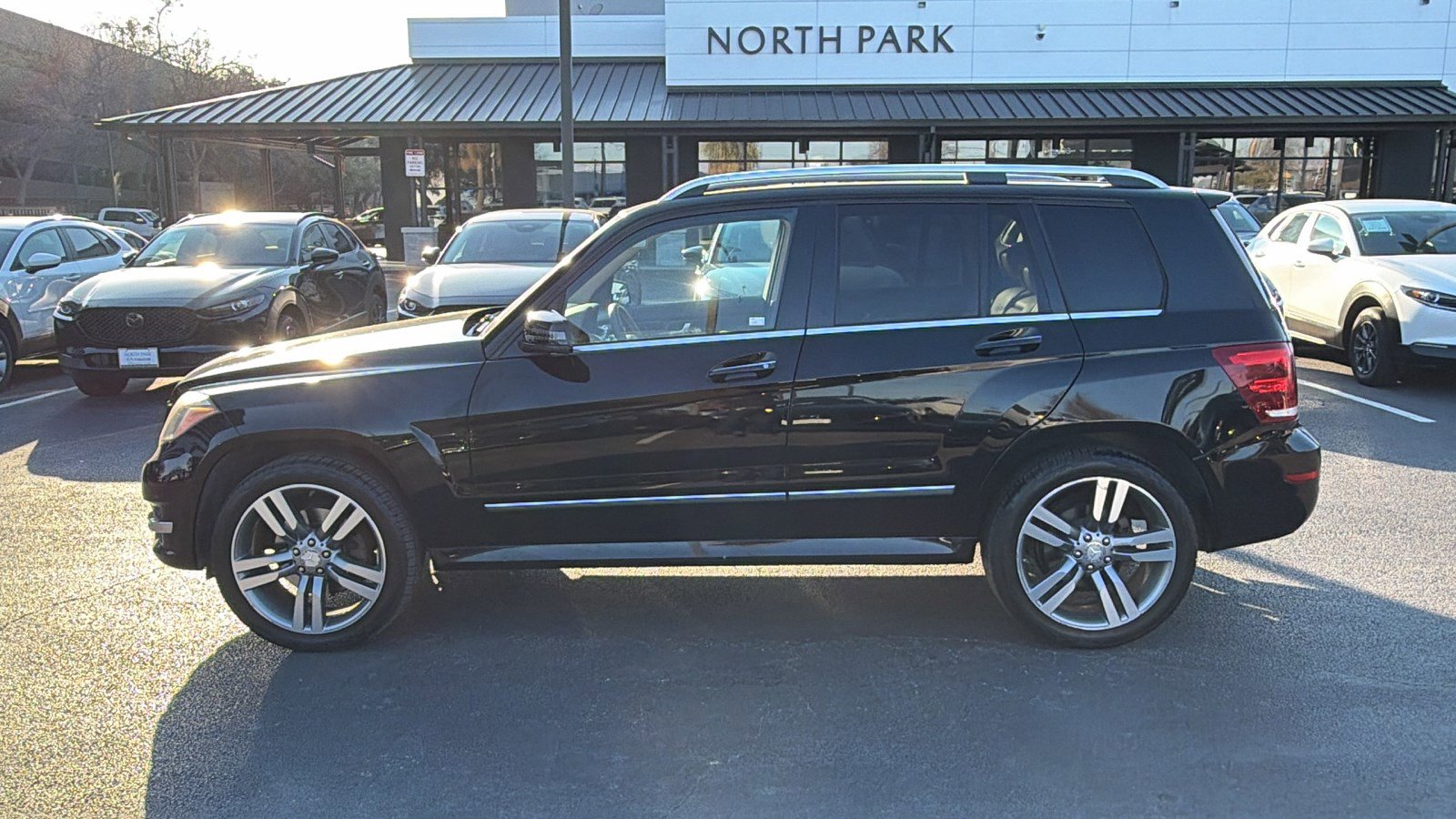 Used 2013 Mercedes-Benz GLK 350 2WD image 5