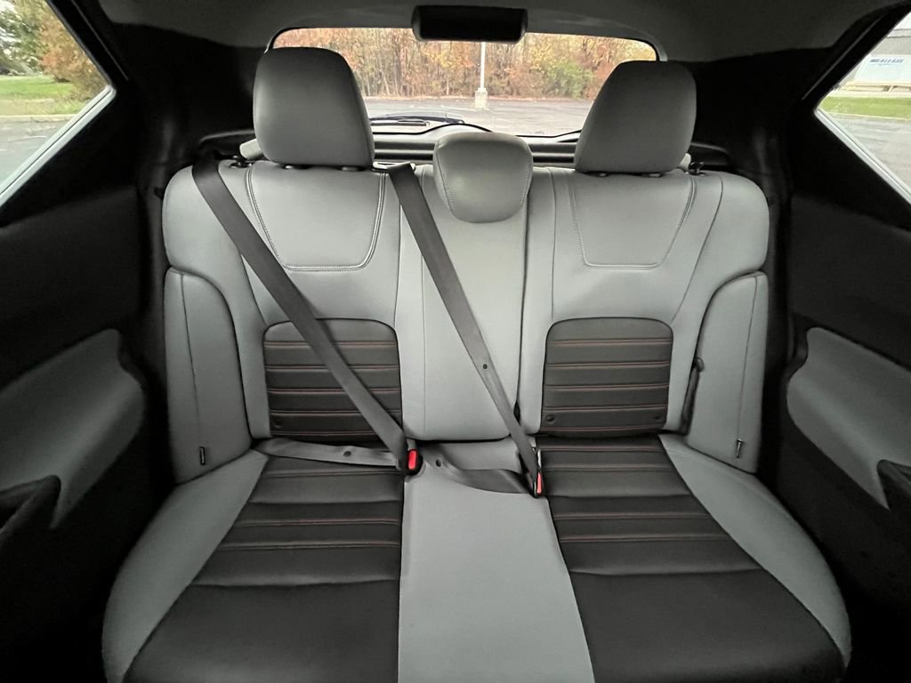 Used 2024 Nissan Kicks SR w/ SR Premium Package image 18