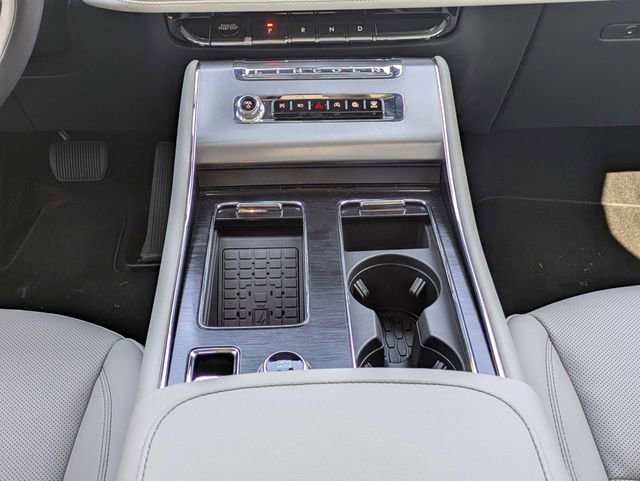 New 2026 Lincoln Aviator 2WD image 18