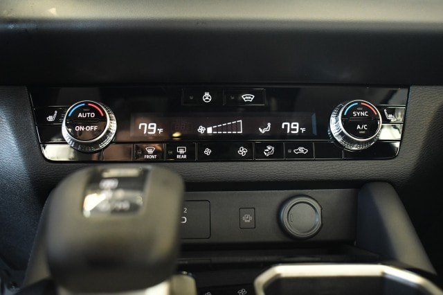 New 2026 Mitsubishi Outlander AWD image 45