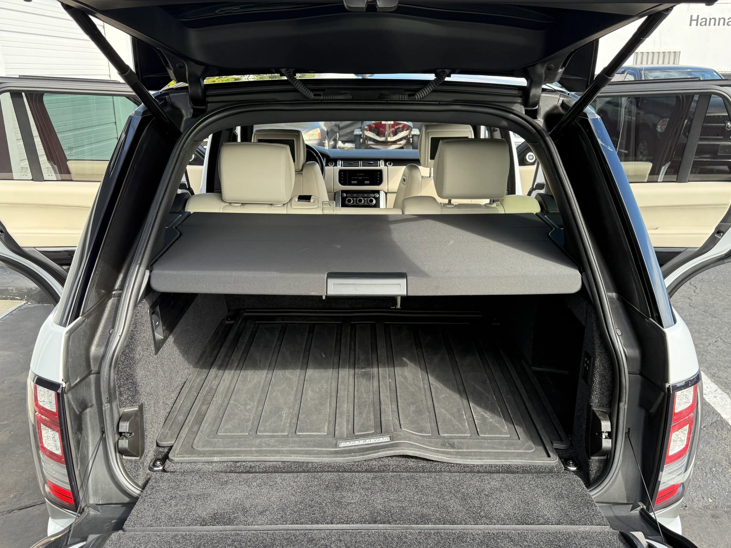 Used 2016 Land Rover Range Rover HSE image 27