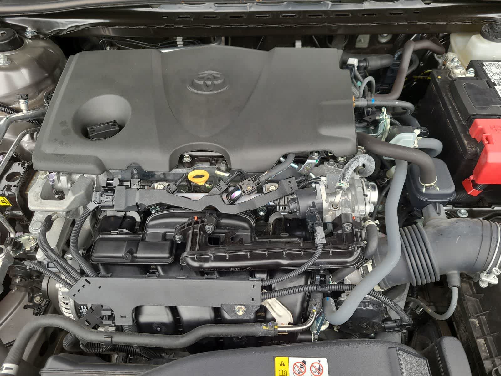 Used 2023 Toyota Camry SE w/ Cold Weather Package FWD image 17
