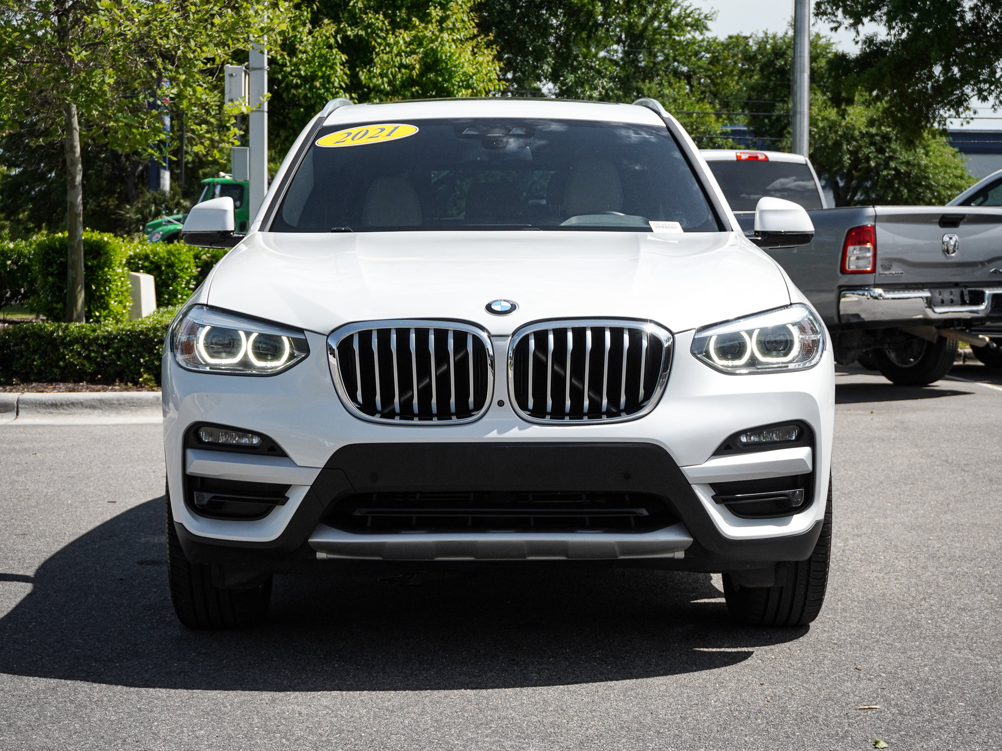 Used 2021 BMW X3 xDrive30i w/ Convenience Package AWD/4WD image 3