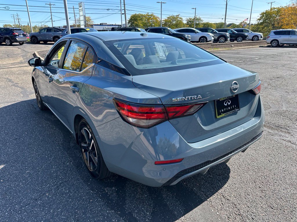 Used 2024 Nissan Sentra SV FWD image 9
