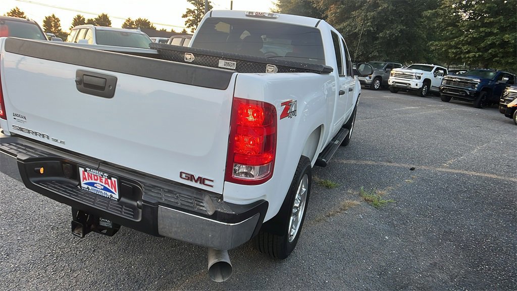 Used 2014 GMC Sierra 2500 SLE w/ SLE Preferred Package image 5