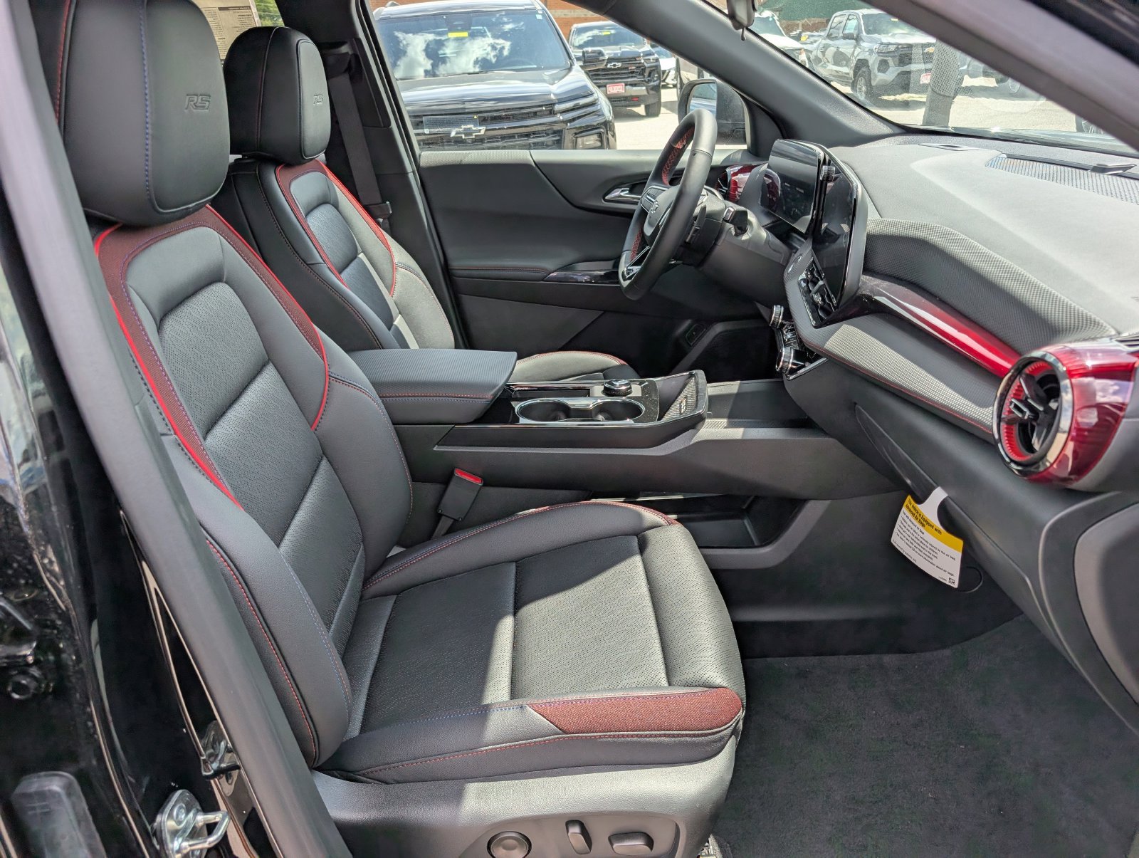 New 2026 Chevrolet Equinox RS w/ Convenience Package III AWD/4WD image 7