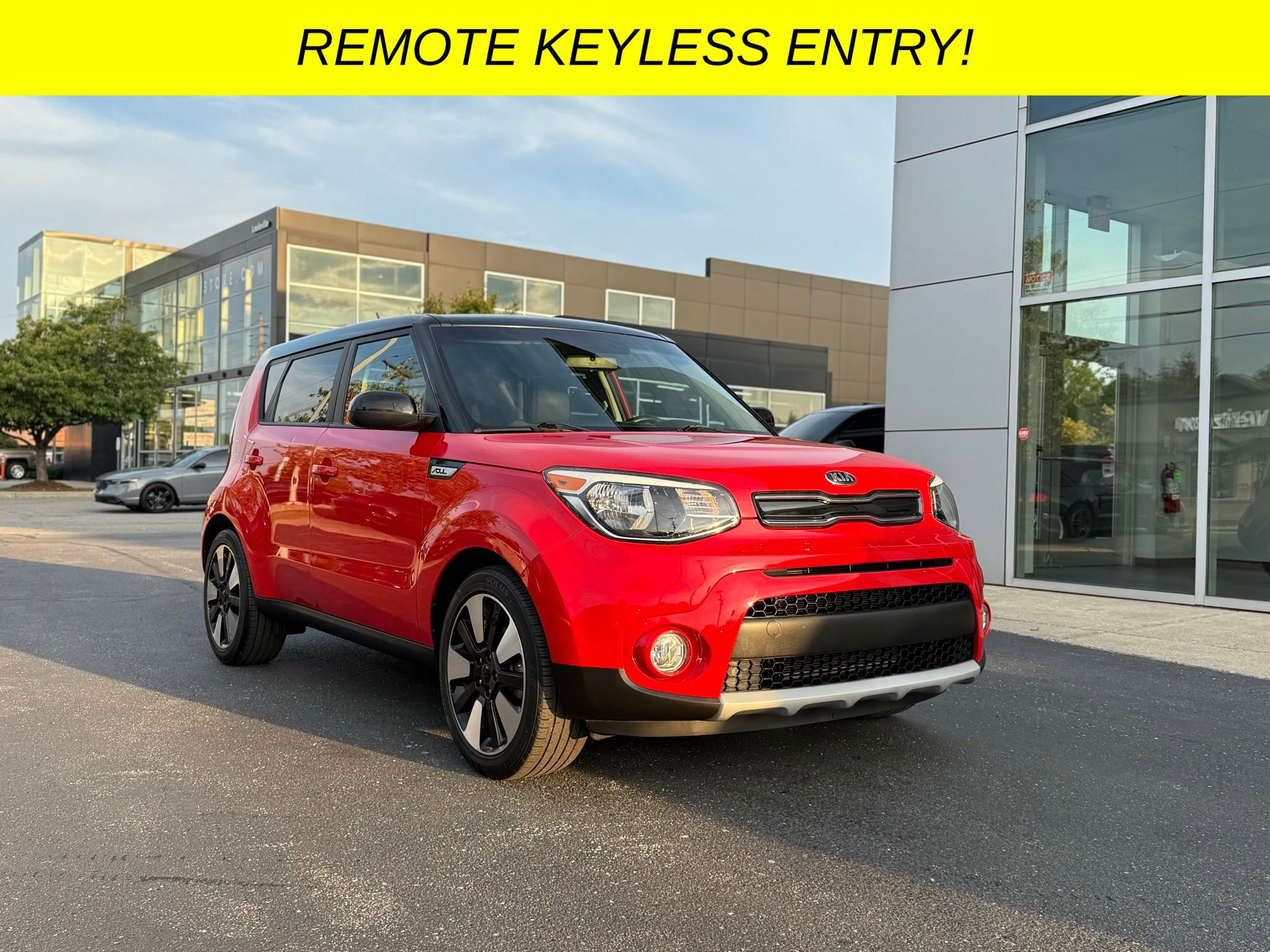 Used 2019 Kia Soul + image 1