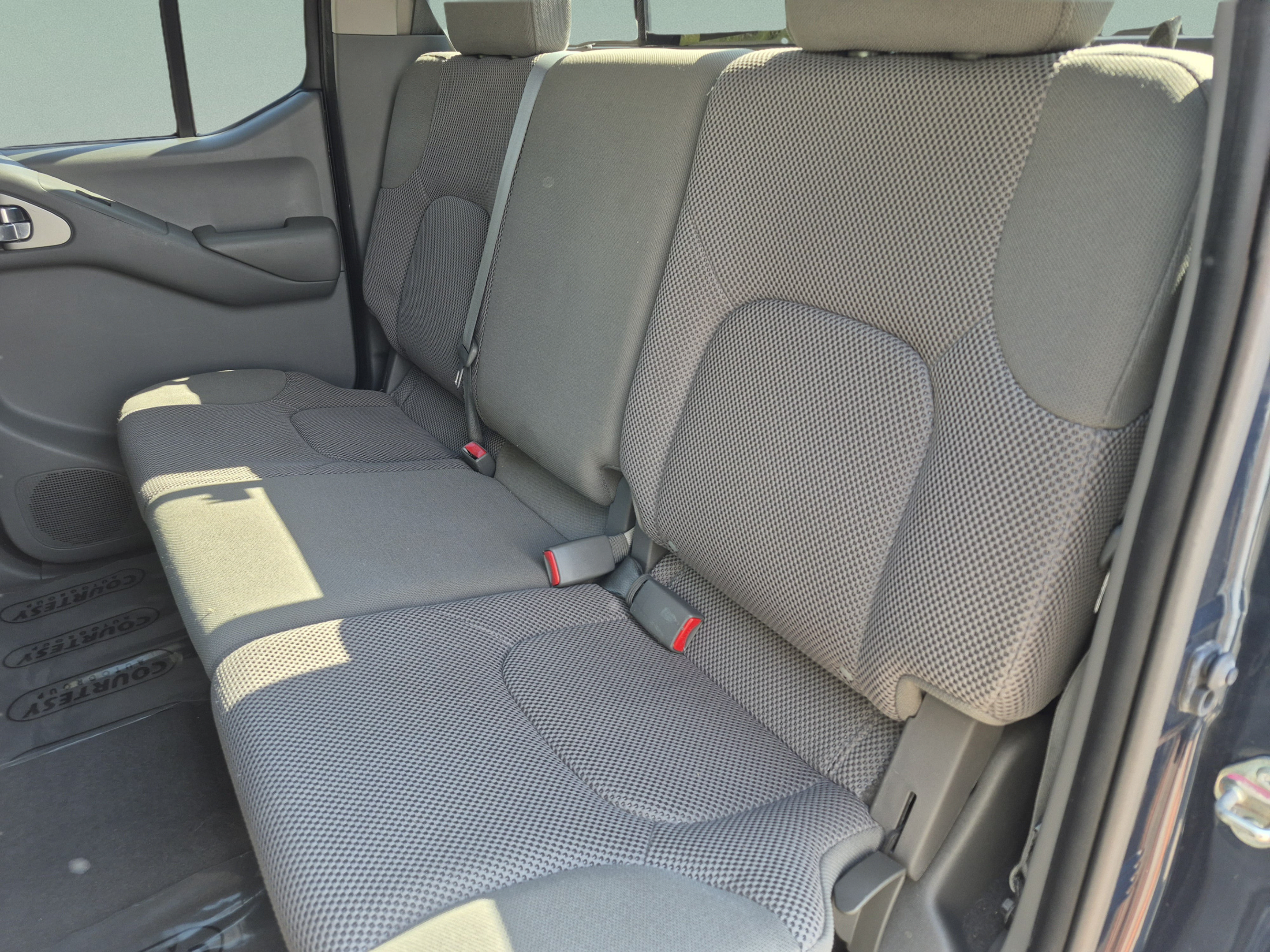 Used 2019 Nissan Frontier SV w/ Value Truck Package RWD image 17