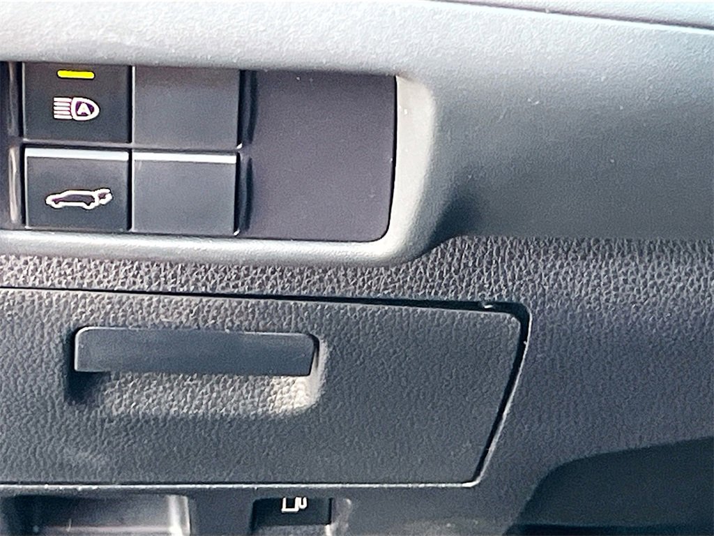 Used 2022 Toyota Highlander XSE image 10