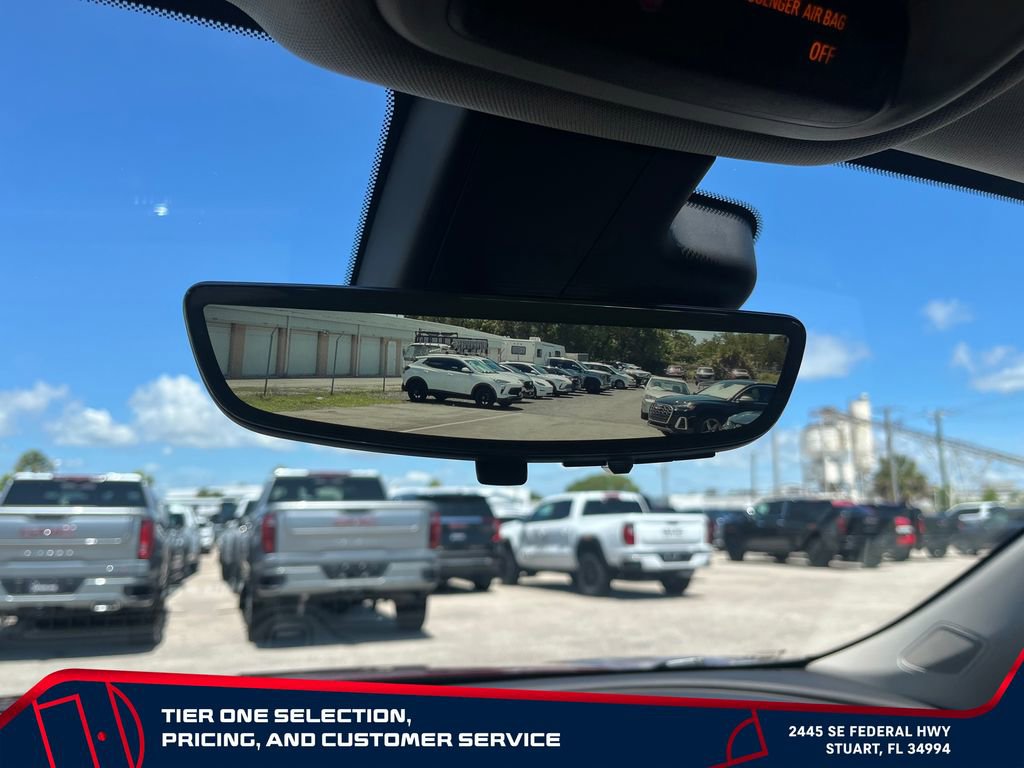 Used 2024 Buick Encore GX Avenir w/ Avenir Technology Package FWD image 33