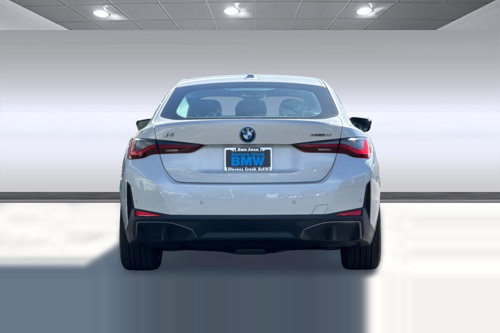 Certified 2023 BMW i4 eDrive35 image 9
