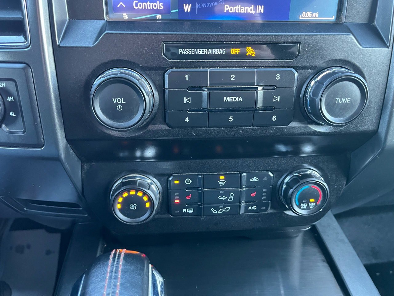 Used 2020 Ford F150 XLT w/ Equipment Group 302A Luxury image 19