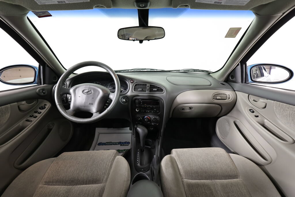 Used 2002 Oldsmobile Alero GL w/ Sun & Sound Pkg FWD image 27