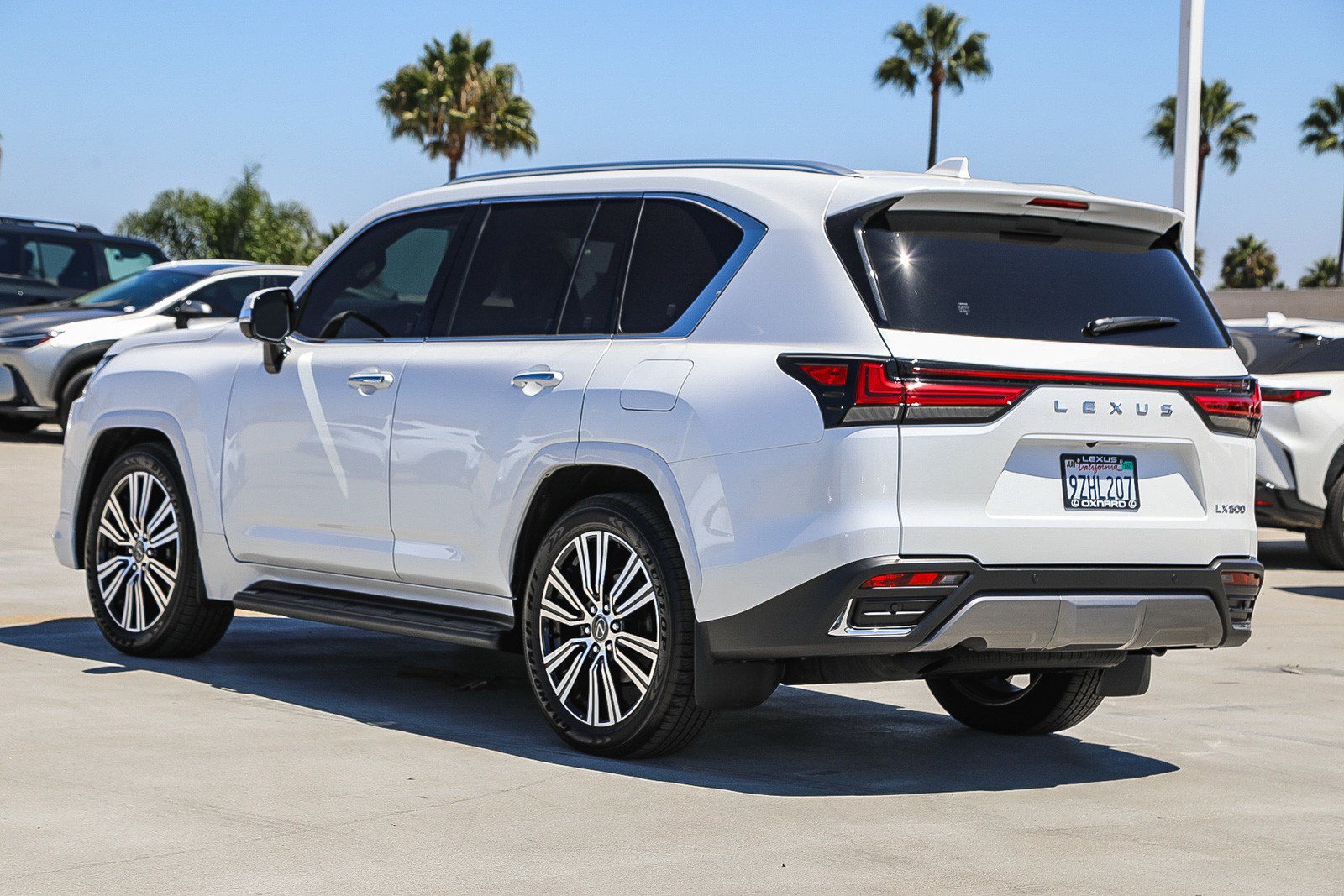 Used 2026 Lexus LX 600 4WD w/ Luxury Package image 5