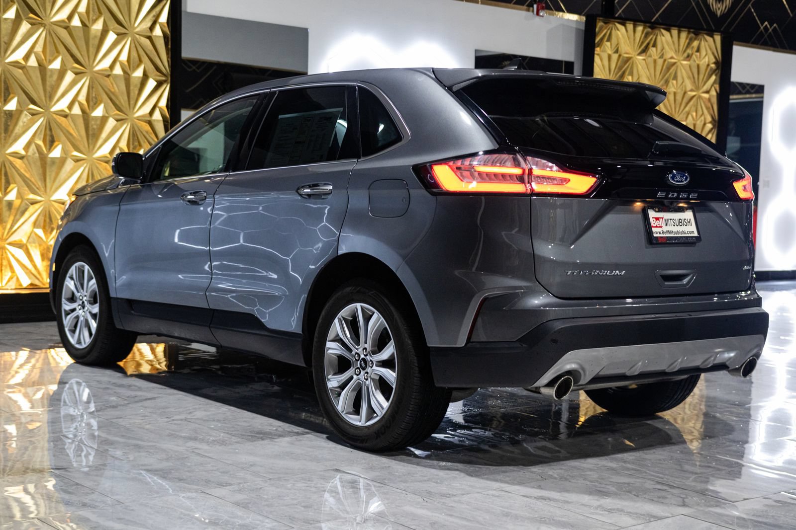 Used 2024 Ford Edge Titanium AWD/4WD image 5