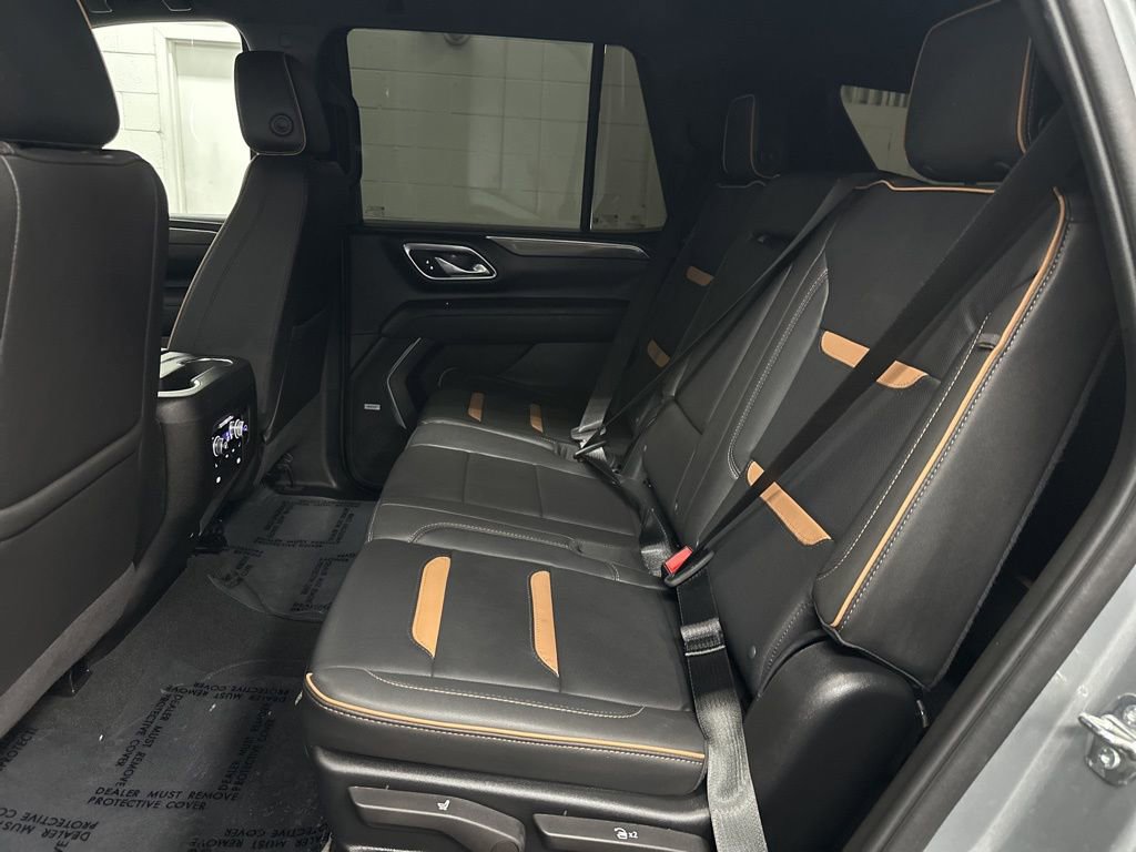 Used 2024 GMC Yukon AT4 w/ Technology Package AWD/4WD image 34