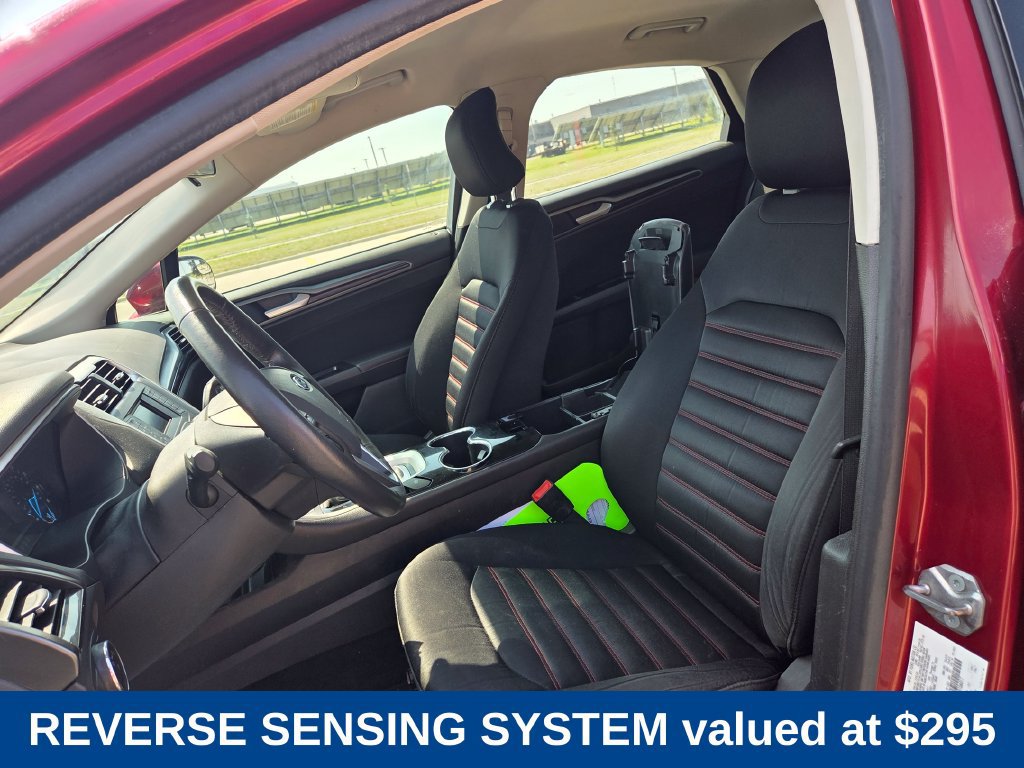 Used 2016 Ford Fusion SE w/ Equipment Group 201A FWD image 6