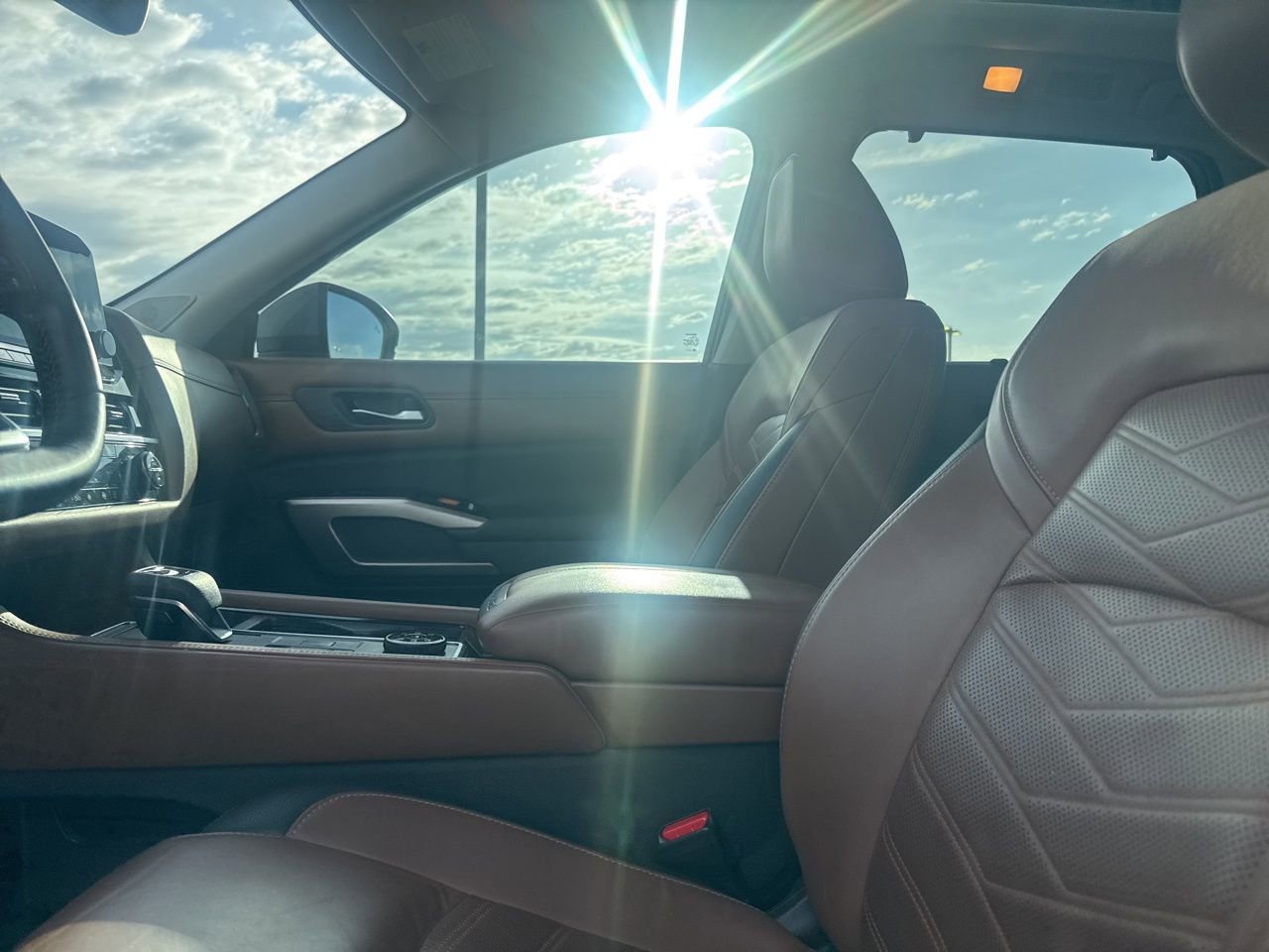 Certified 2023 Nissan Pathfinder Platinum w/ Cargo Package image 40