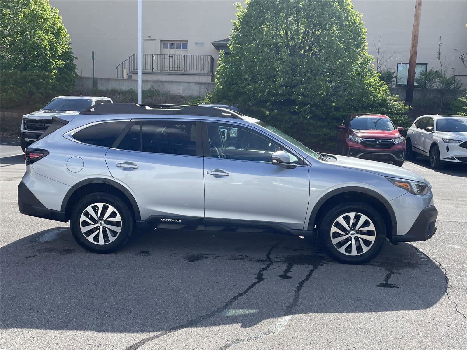 Certified 2021 Subaru Outback Premium w/ Popular Package #1 AWD/4WD image 6