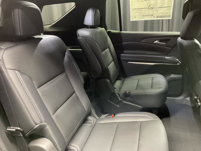 New 2026 Chevrolet Traverse LT w/ Sun and Wheel Package AWD/4WD image 16