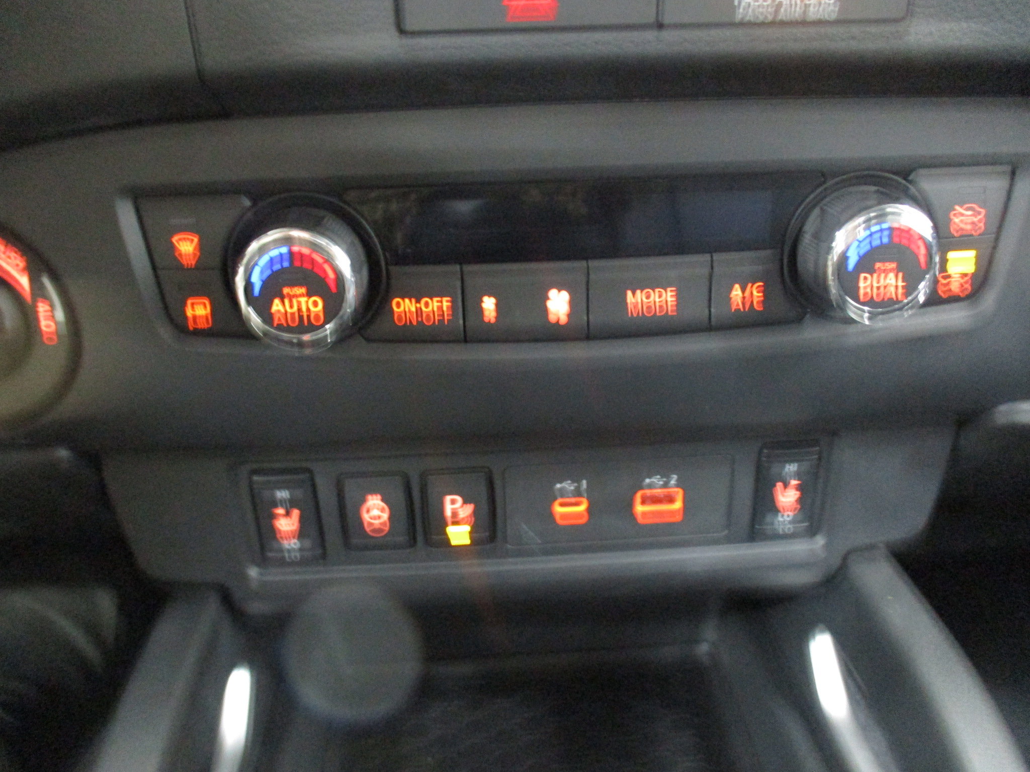 Used 2023 Nissan Frontier SV w/ SV Convenience Package AWD/4WD image 32