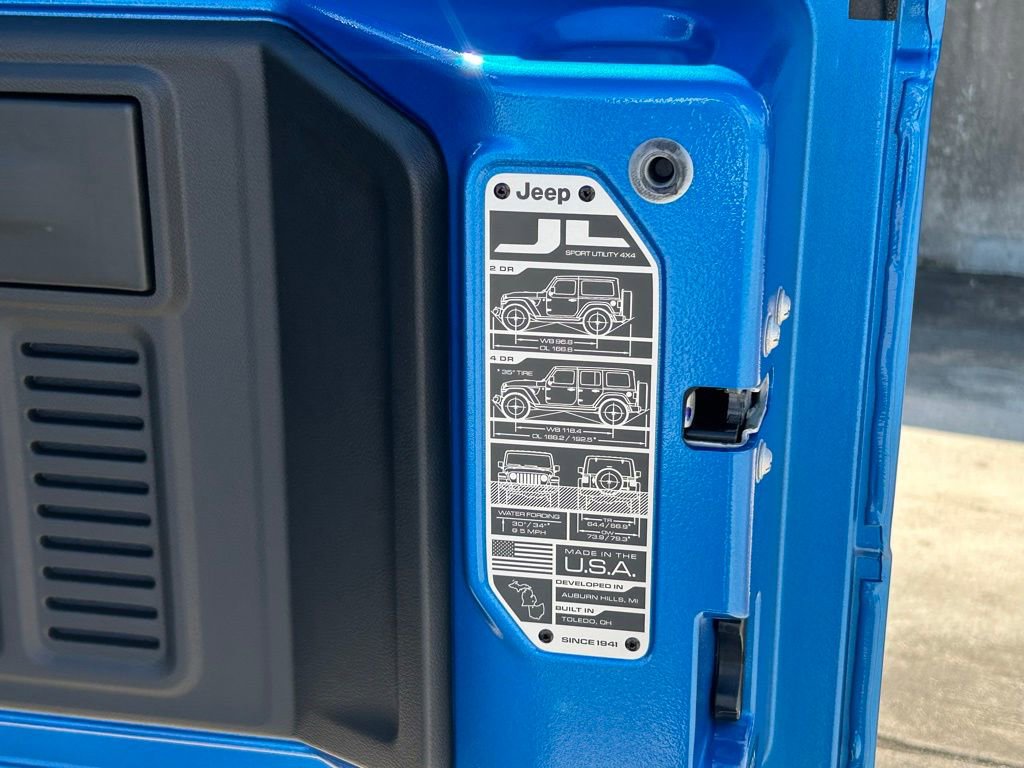 New 2024 Jeep Wrangler Unlimited Rubicon image 34