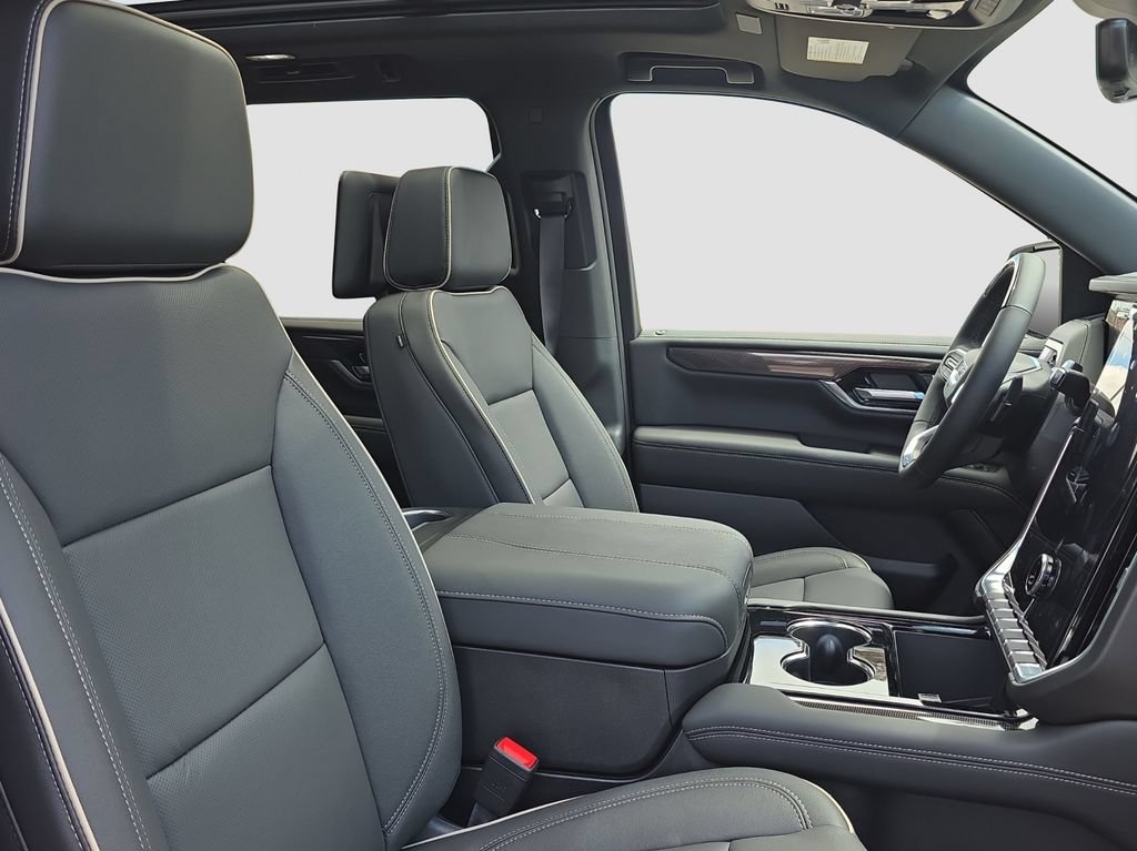 New 2026 GMC Yukon XL Elevation w/ Elevation Premium Package AWD/4WD image 20