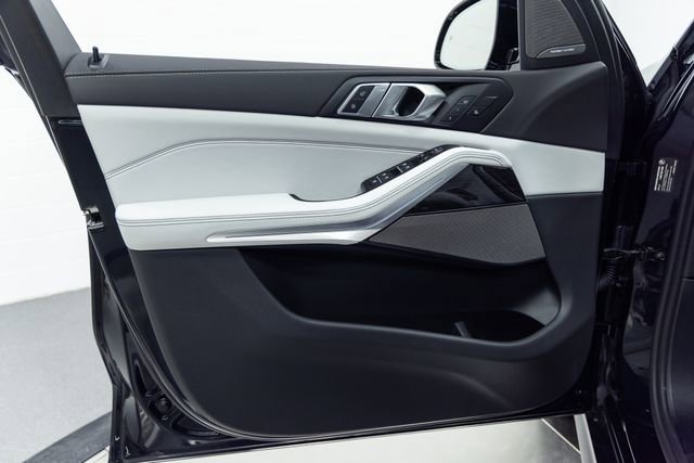 Used 2026 BMW X5 xDrive40i image 11