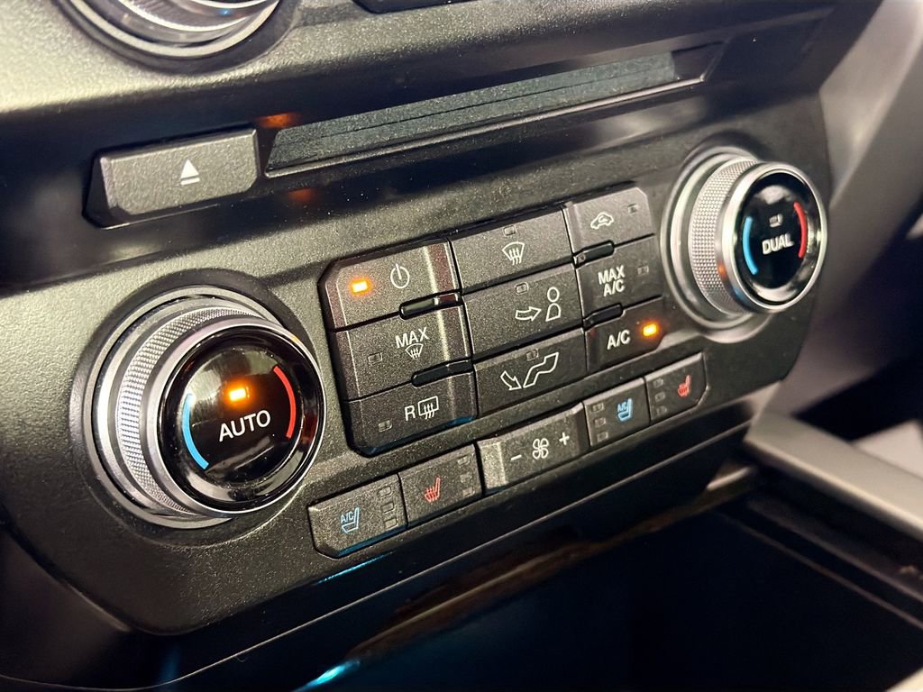 Used 2017 Ford F150 Platinum w/ Technology Package AWD/4WD image 16