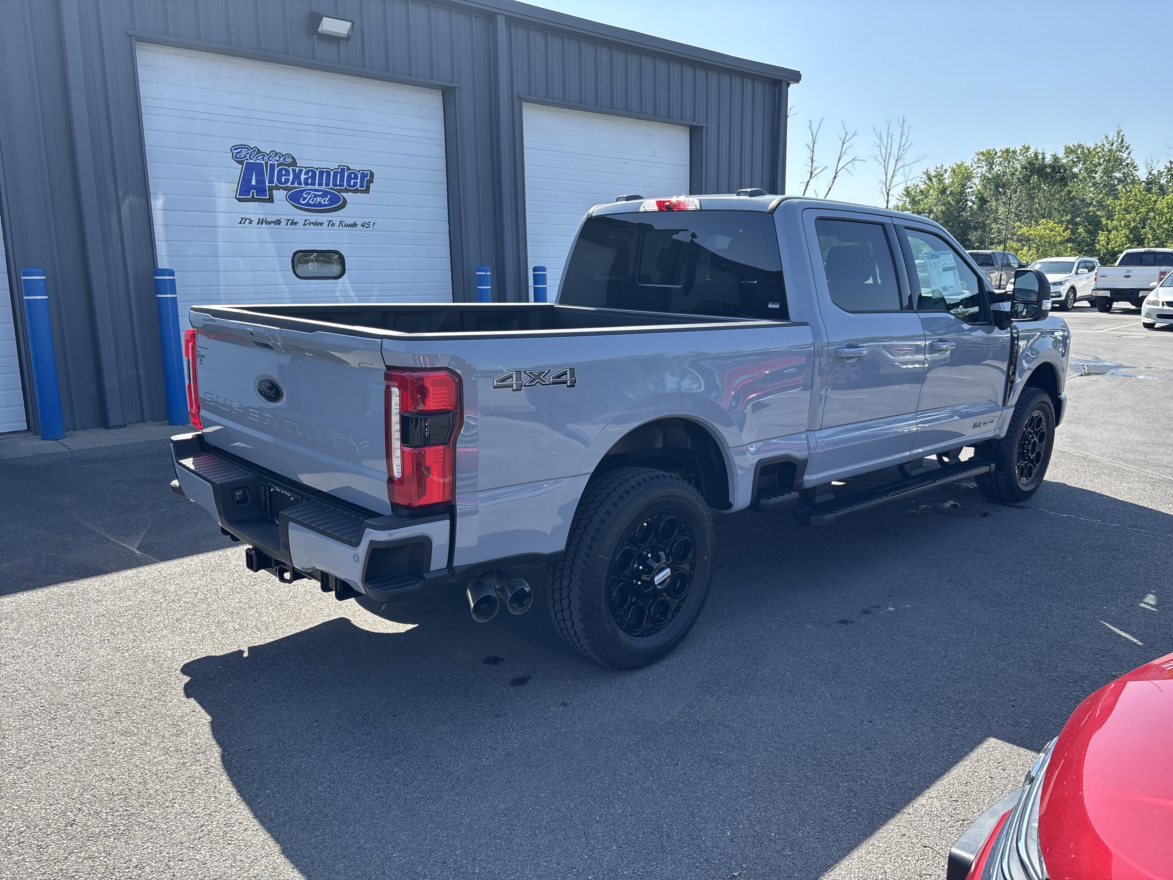 New 2025 Ford F250 Lariat w/ Lariat Ultimate Package image 3