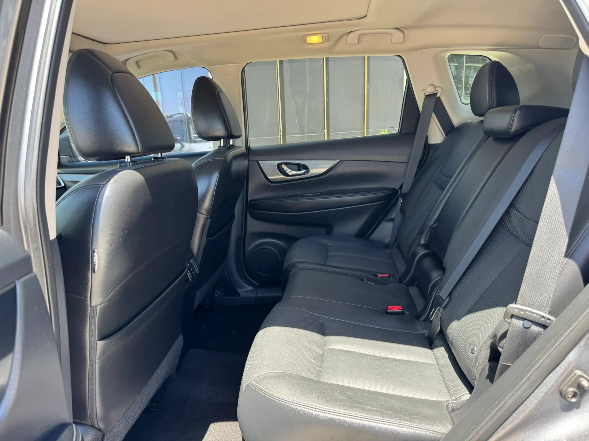 Used 2014 Nissan Rogue SL w/ SL Premium Package AWD/4WD image 26