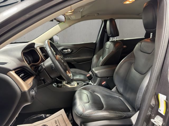 Used 2015 Jeep Cherokee Limited AWD/4WD image 4