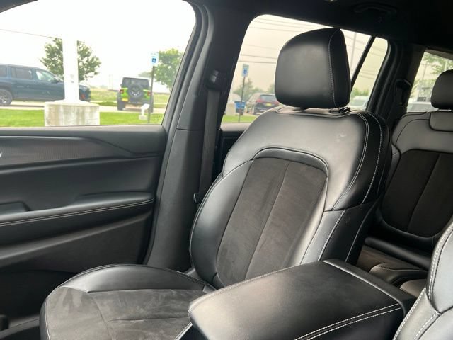 Certified 2023 Jeep Grand Cherokee L Altitude AWD/4WD image 15