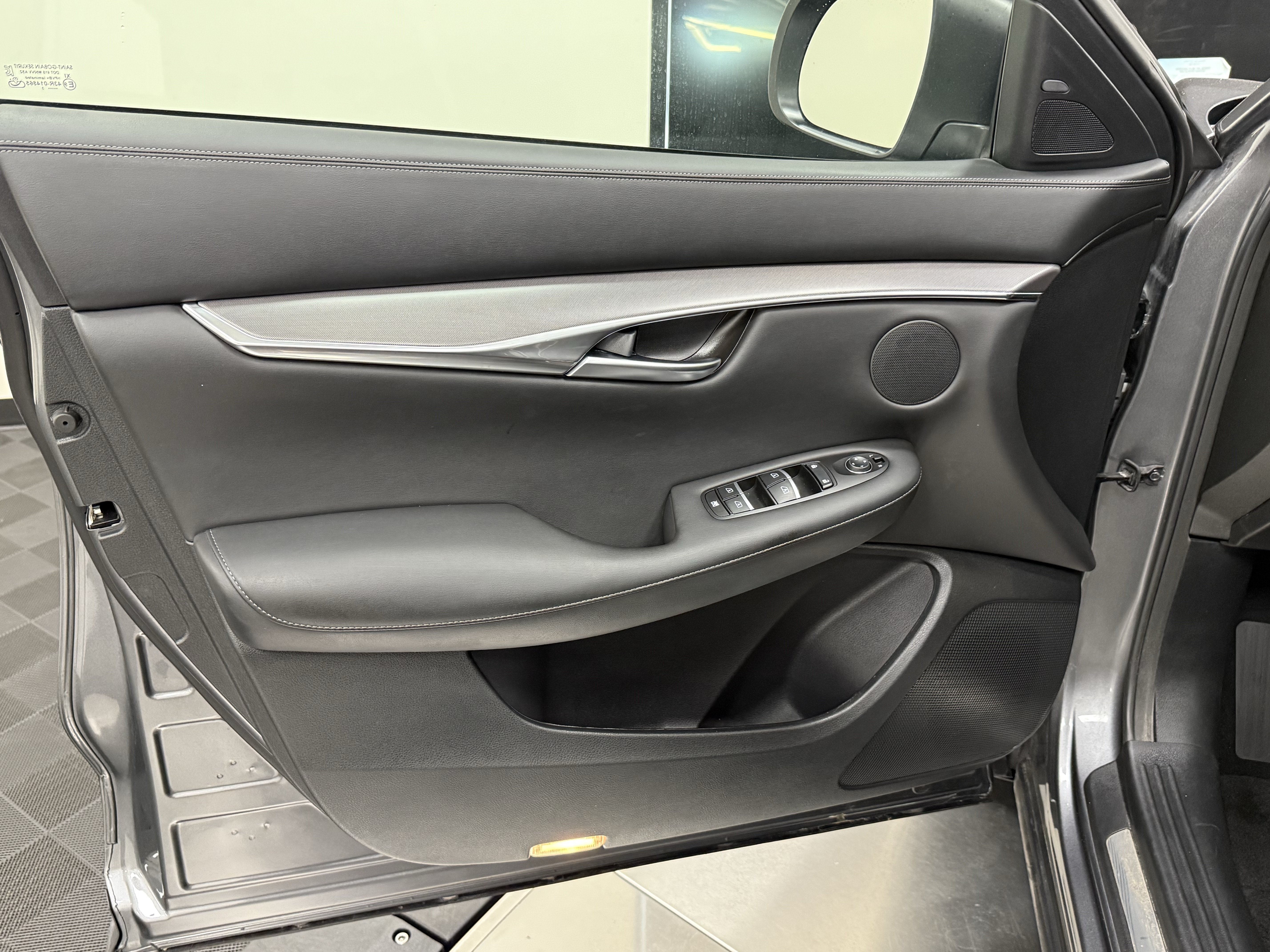 Certified 2023 INFINITI QX50 Pure FWD image 10