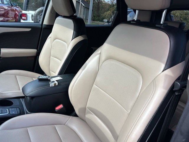 Used 2020 Ford Escape SEL AWD/4WD image 30