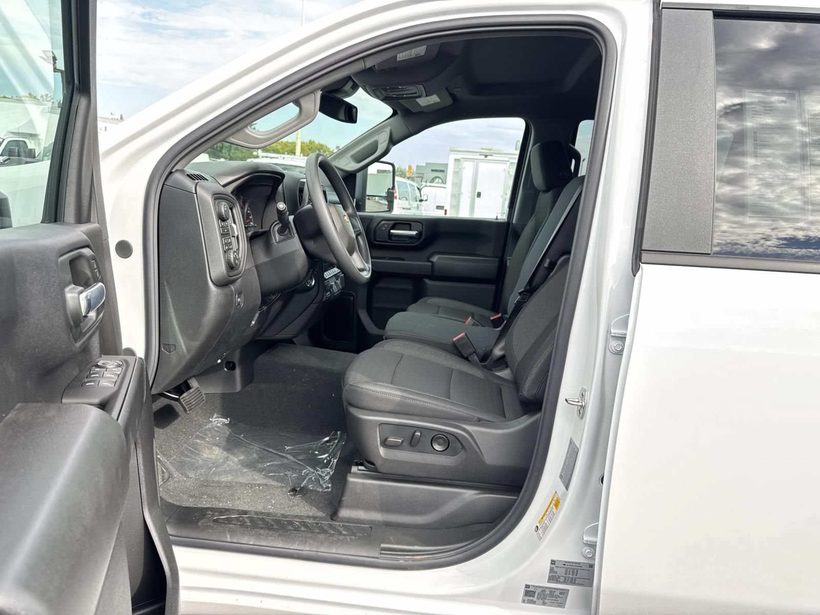 New 2026 Chevrolet Silverado 2500 Custom w/ Custom Value Package AWD/4WD image 17