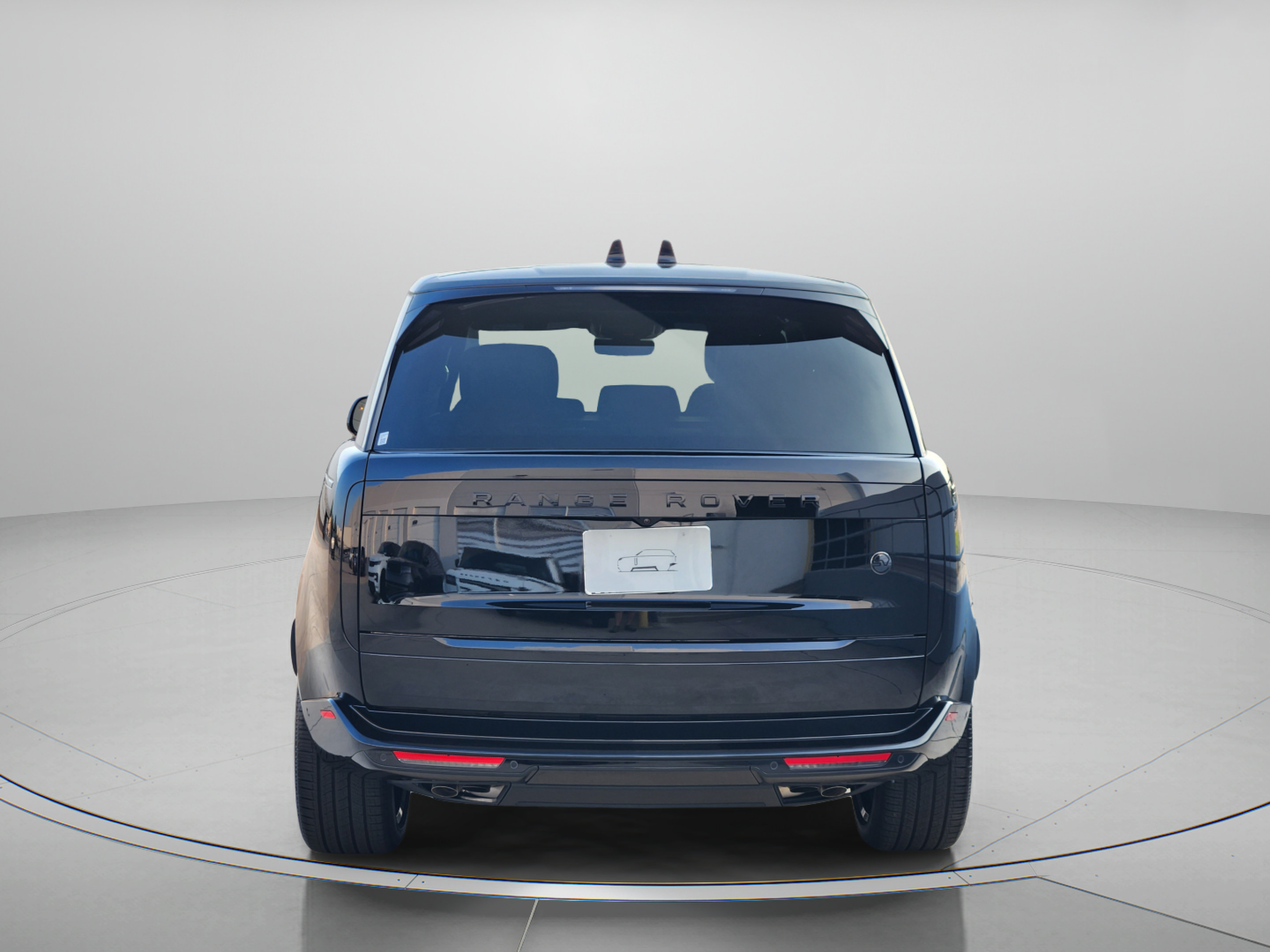 New 2026 Land Rover Range Rover SV AWD/4WD image 4