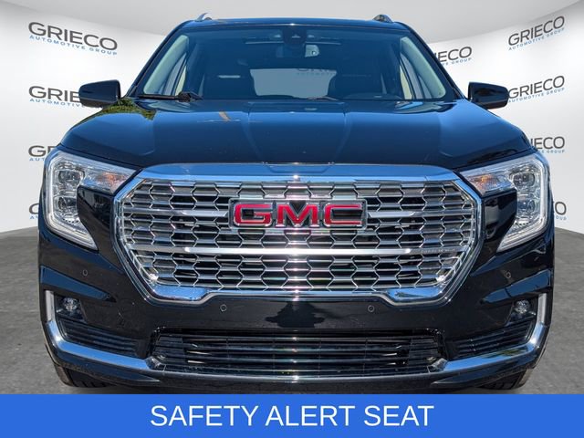 Used 2022 GMC Terrain Denali image 2
