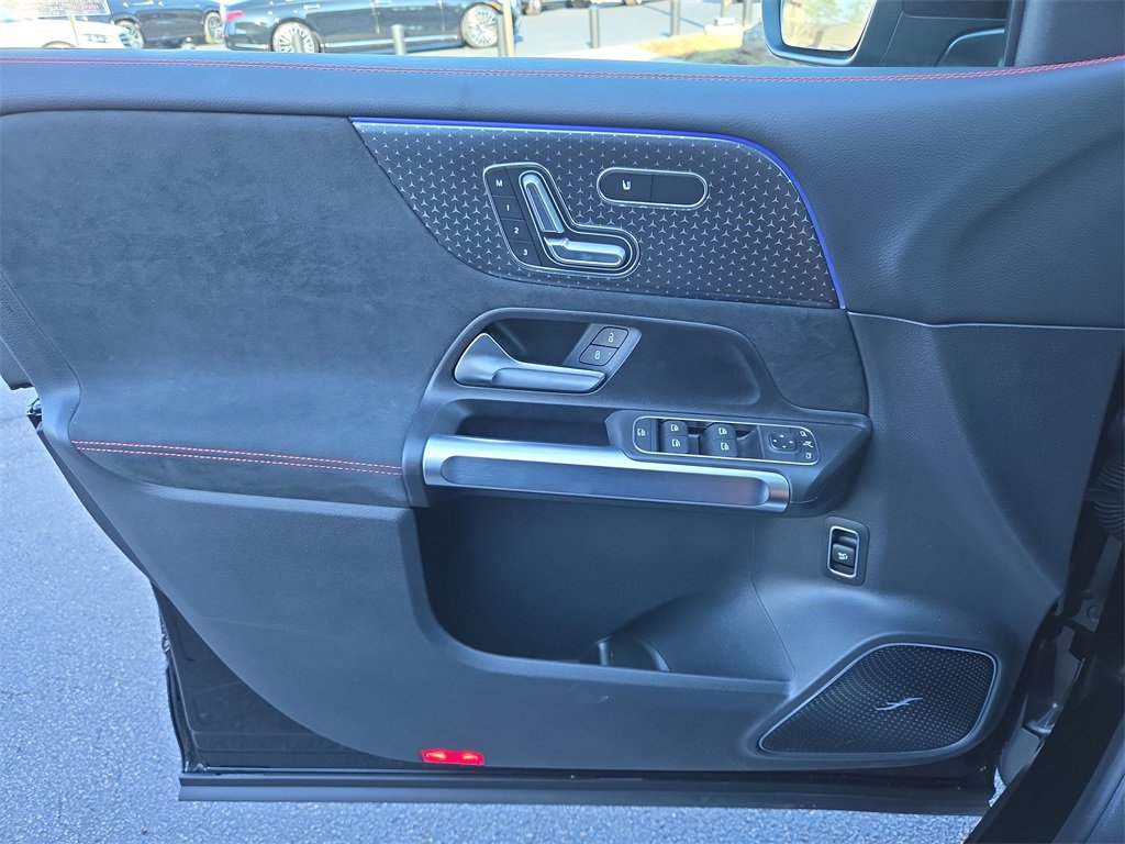 Certified 2025 Mercedes-Benz GLB 35 AMG 4MATIC image 19