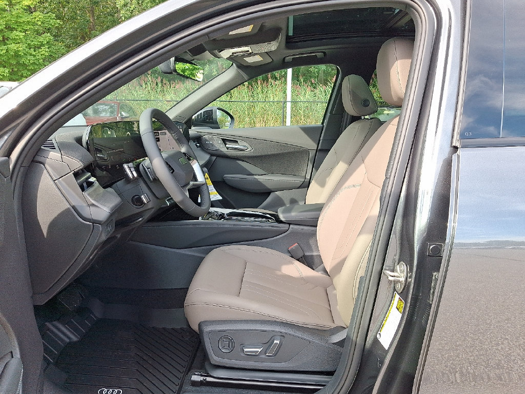 New 2026 Audi Q3 quattro 2.0T AWD/4WD image 6