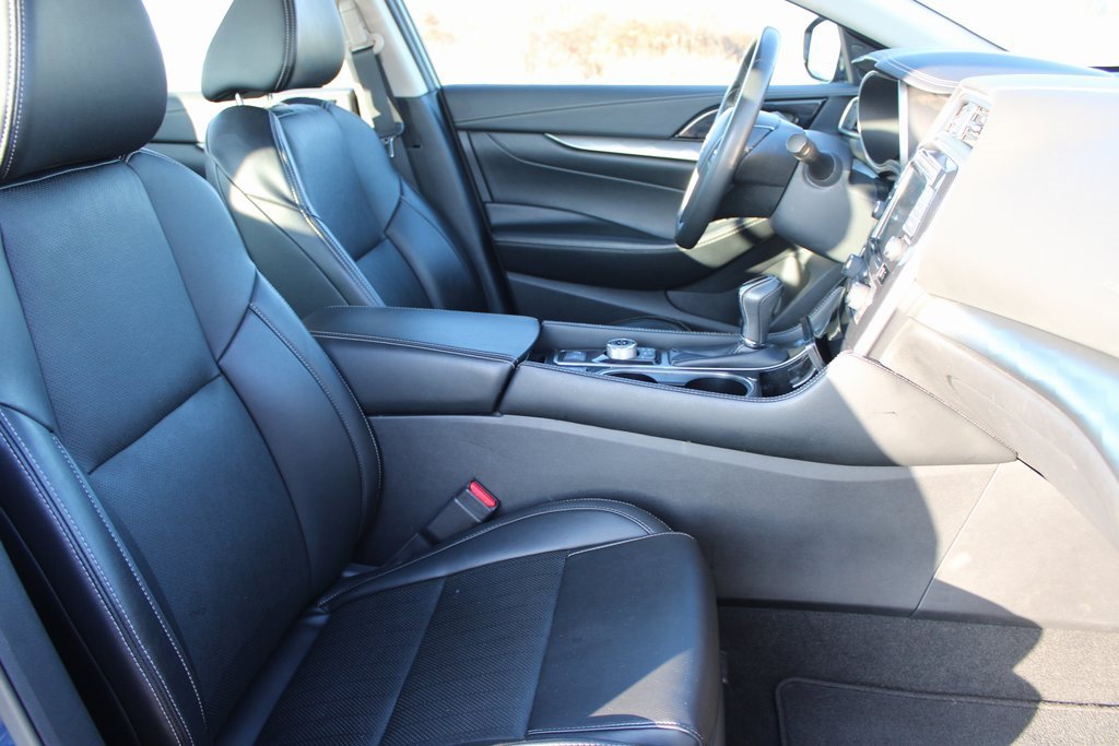 Used 2023 Nissan Maxima SL image 21