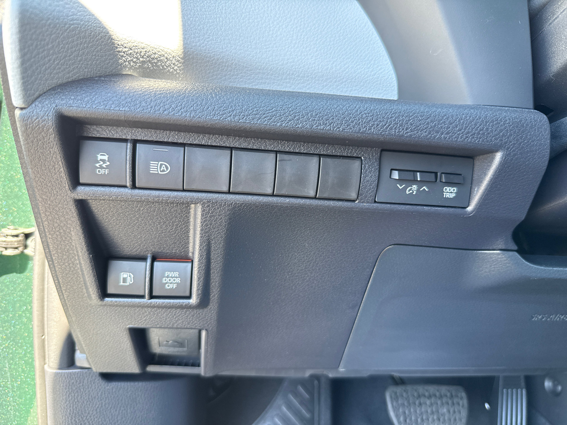 Certified 2026 Toyota Sienna XLE image 28