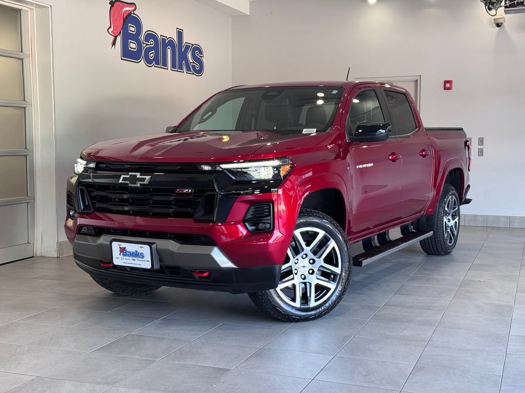 Certified 2023 Chevrolet Colorado Z71 w/ Z71 Convenience Package 2 AWD/4WD image 2