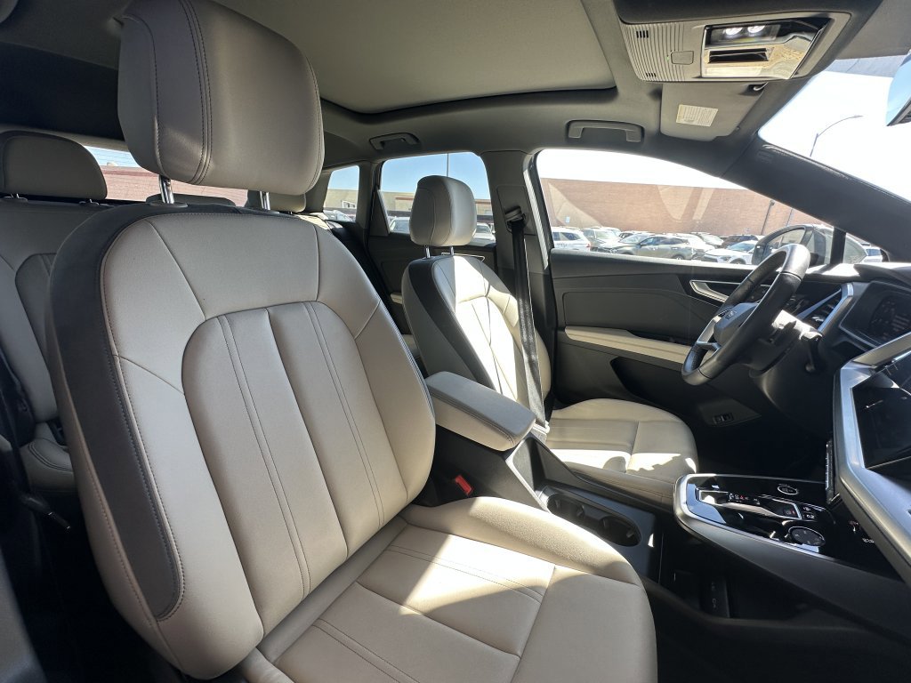 Used 2024 Audi Q4 e-tron Premium w/ Convenience Package image 43