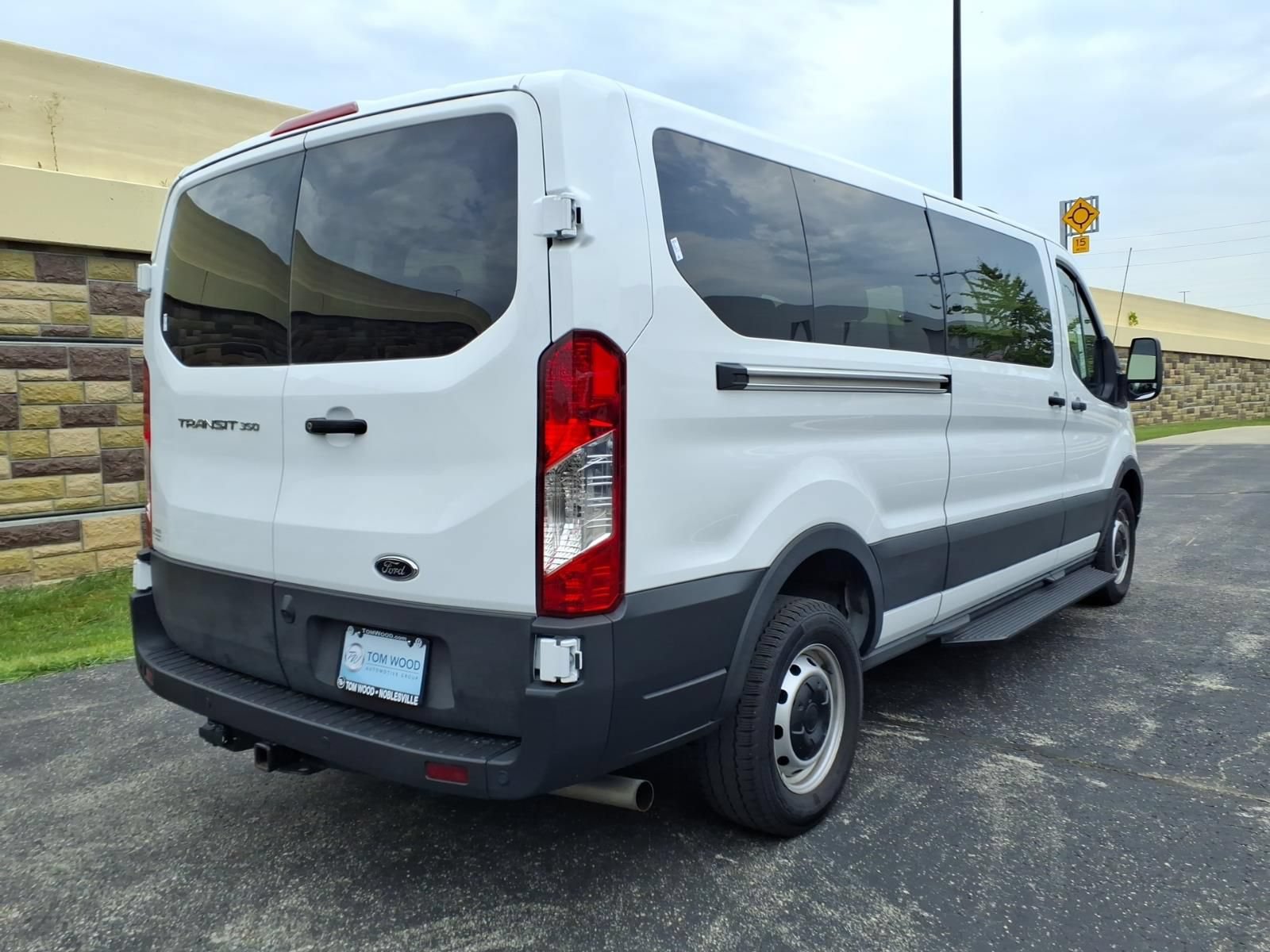 Used 2024 Ford Transit 350 XL RWD image 8