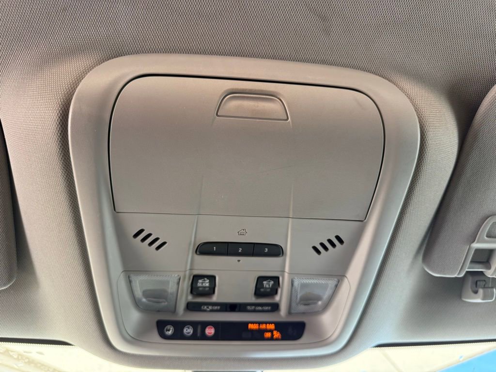 Used 2021 Buick Enclave Essence w/ Sound and Sites Package AWD/4WD image 26