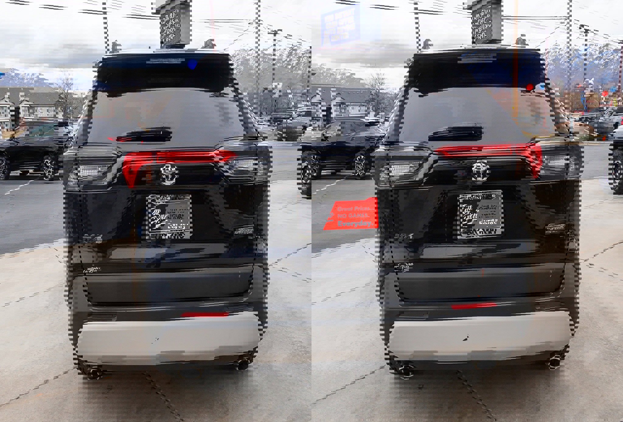 Used 2022 Toyota RAV4 Adventure image 7